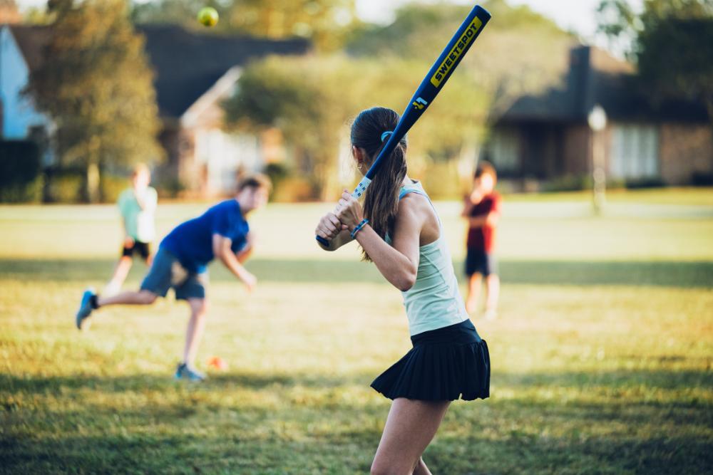 Plastic Softball Bat and Ball Set Backyard Homerun Kit with Strike Zone, Field Markers